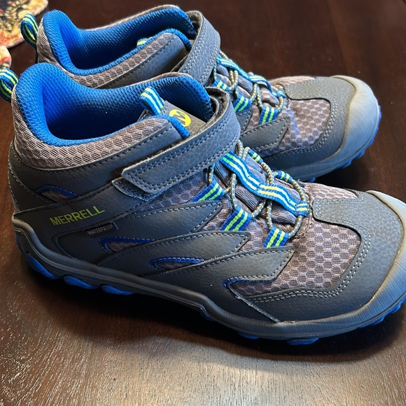 Merrill waterproof boots size 4m - Picture 4 of 5